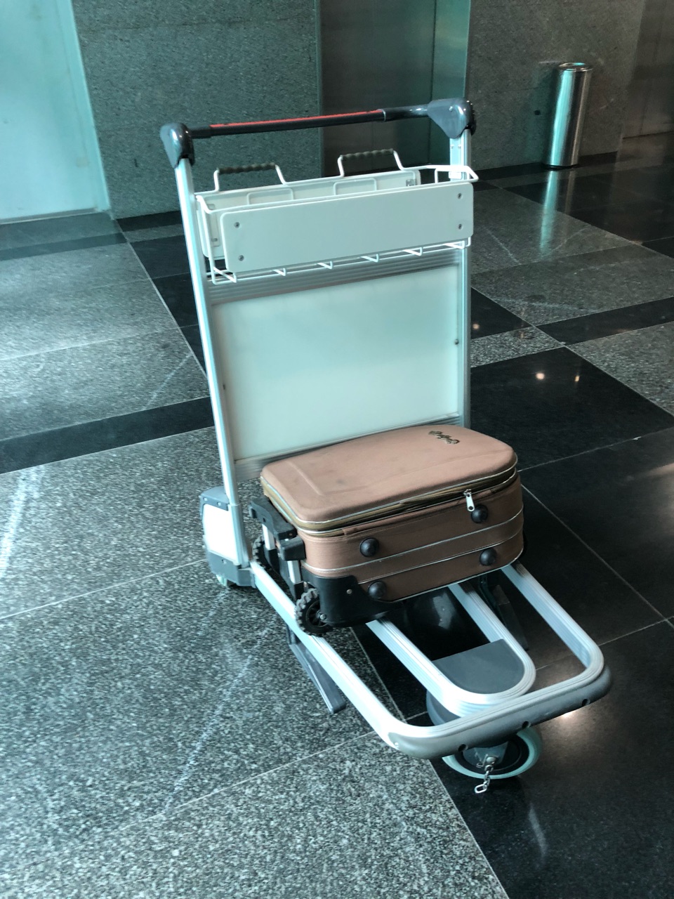 Báo giá xe đẩy hành lý sân bay